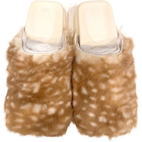 Charles & Keith Animal Deer Skin Print Natural Slip On Mule Sz 37 US 7 - Picture 3 of 4